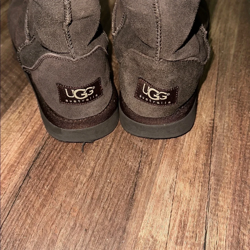 Womens‎ UGG Classic Boots Chocolate Brown Sheepskin no size tag but fits 6/6.5